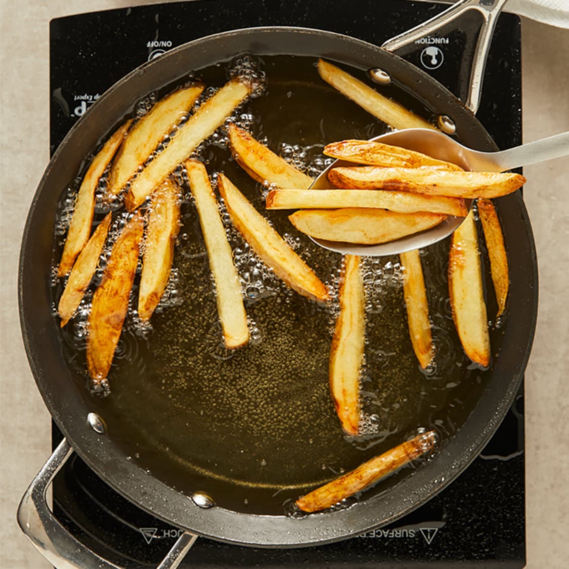 https://fleishigs.com/images/mobile-app/recipes/1-list-double-fried-french-fries.jpg