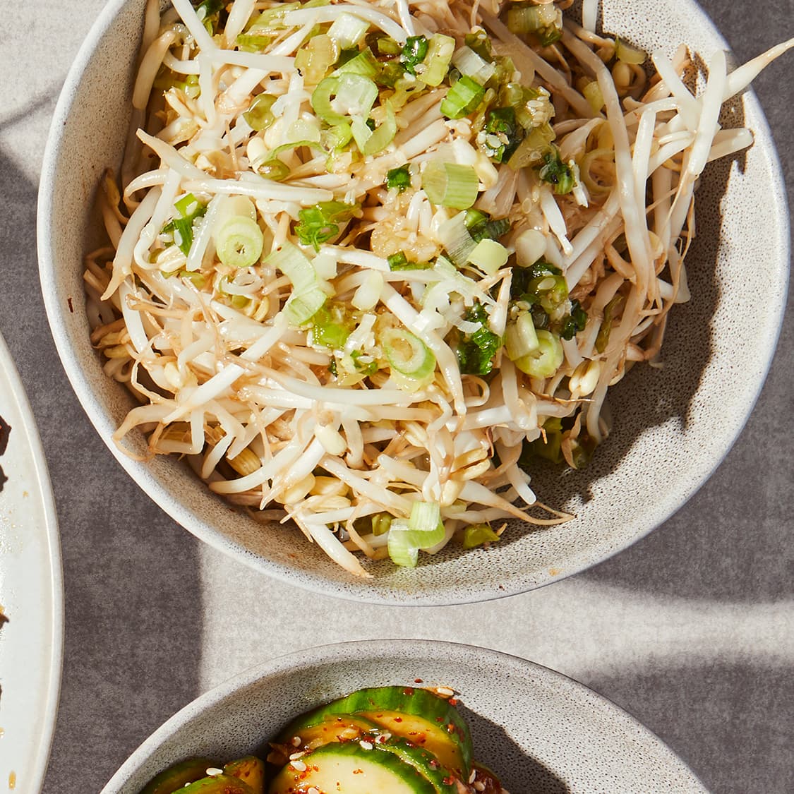 https://fleishigs.com/images/mobile-app/recipes/1325-list-bean-sprout-salad.jpg