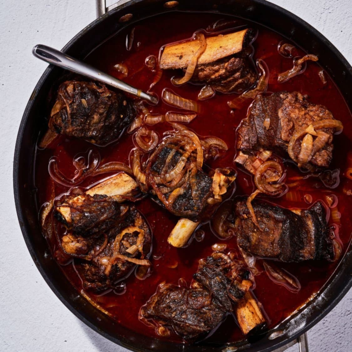 https://fleishigs.com/images/mobile-app/recipes/3602-list-sweet-and-smoky-short-ribs.jpg