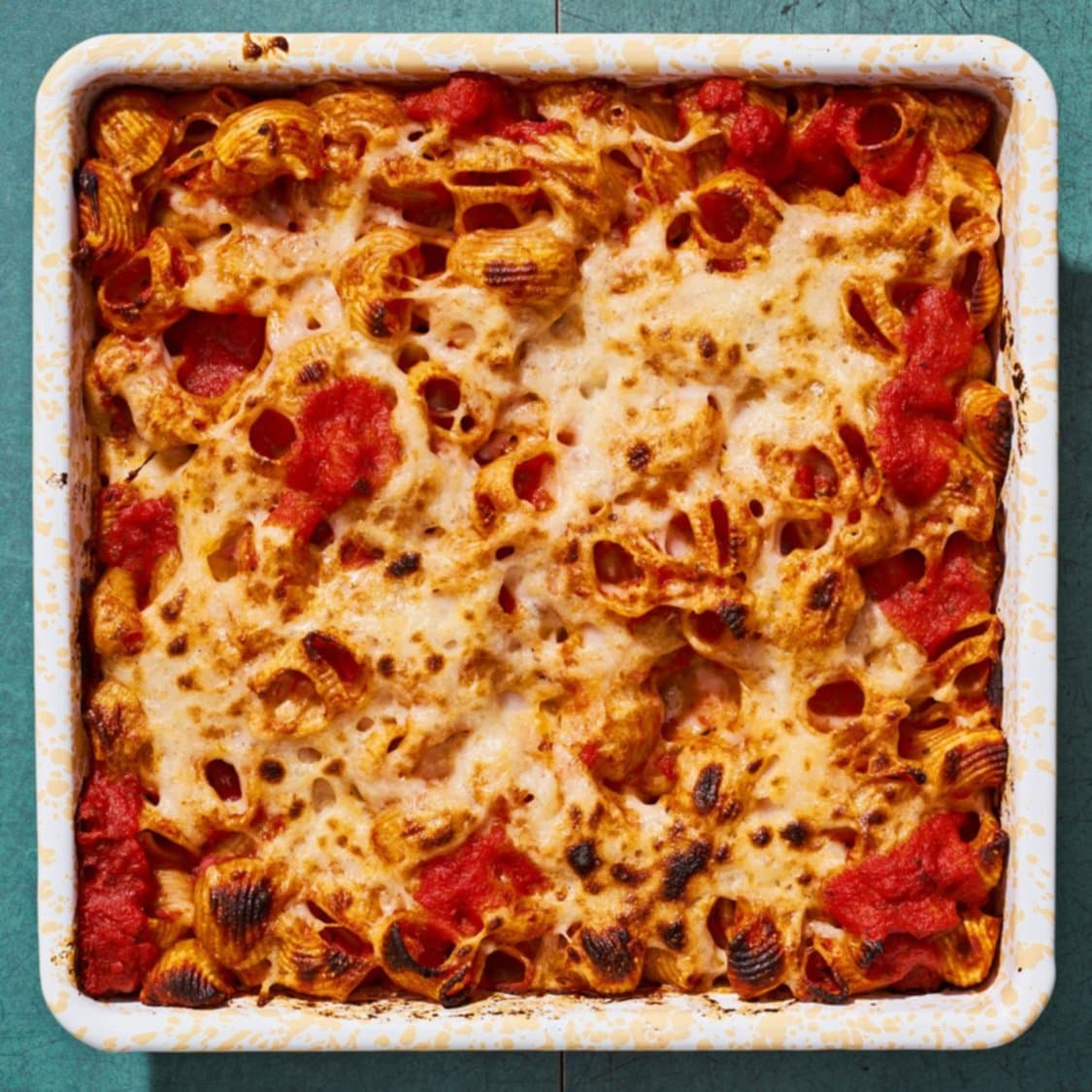 https://fleishigs.com/images/mobile-app/recipes/3730-list-ultimate-vegan-pasta-bake.jpg