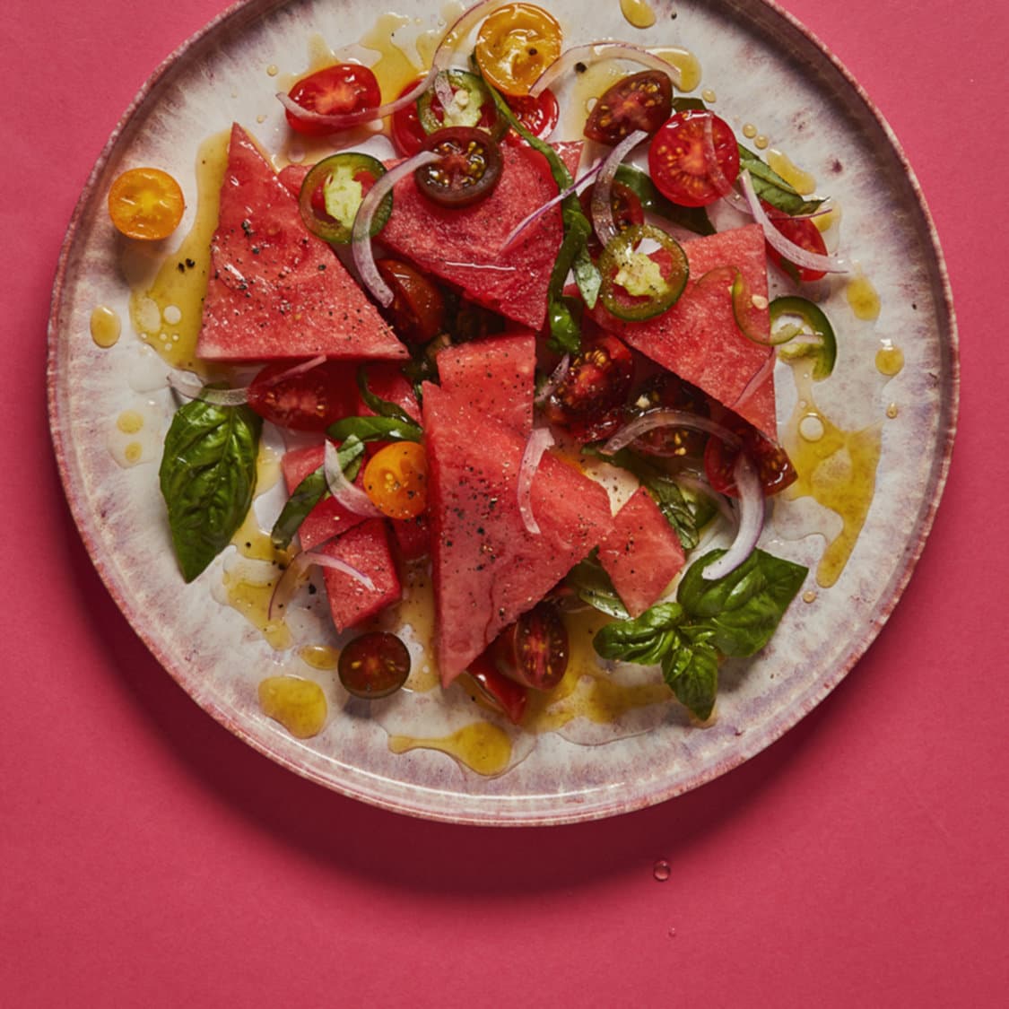 https://fleishigs.com/images/mobile-app/recipes/562-list-tomato-and-watermelon-salad-with-spicy-vinaigrette.jpg